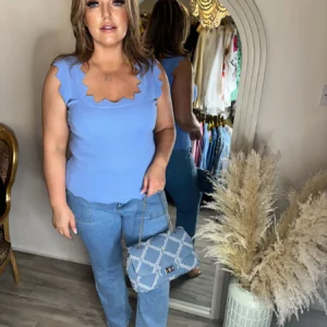The ”Scallop” top
